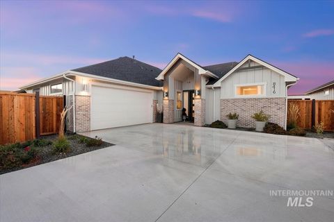 Photo of 8416 W Meltwater Ln, Eagle, ID 83616 (MLS # 98982721)