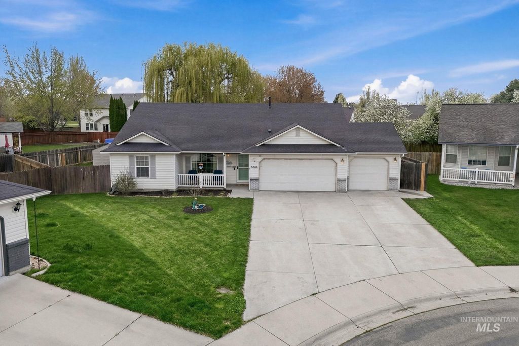 Photo of 3648 N Rockcress Court, Boise, ID 83713 (MLS # 98980232)