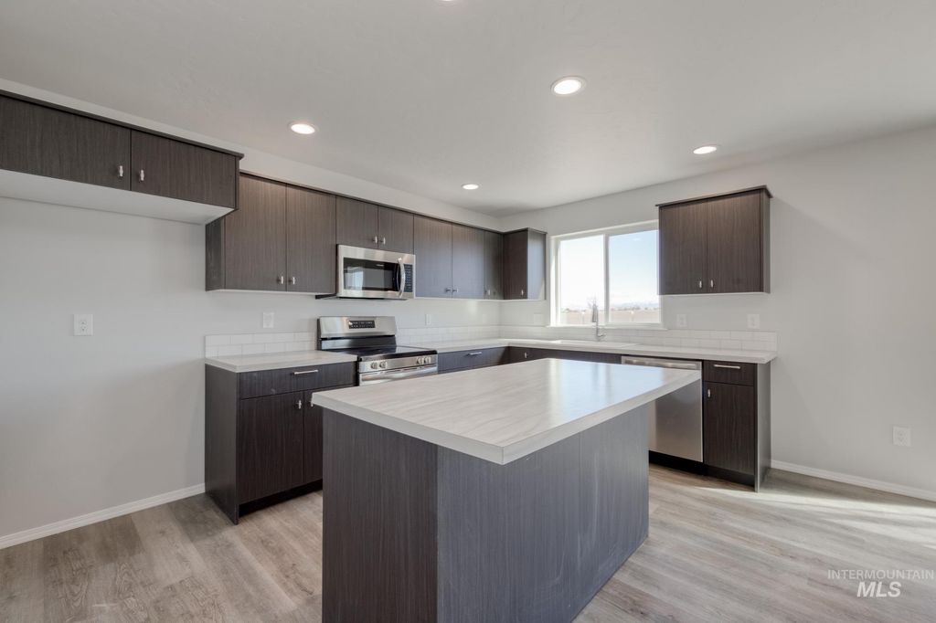 Photo of 1528 Long Pond St, Middleton, ID 83644 (MLS # 98968353)