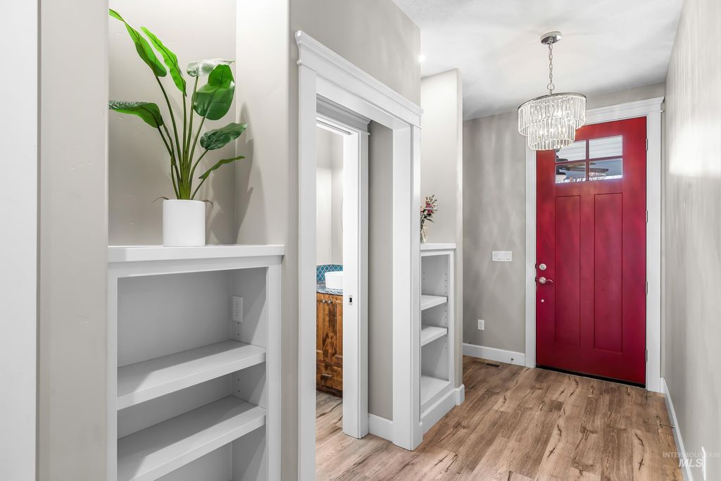 Photo of 3820 W. Dover Dr, Meridian, ID 83642 (MLS # 98970661)