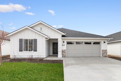 Photo of 4576 S Amsterdam Ave, Nampa, ID 83686 (MLS # 98991885)