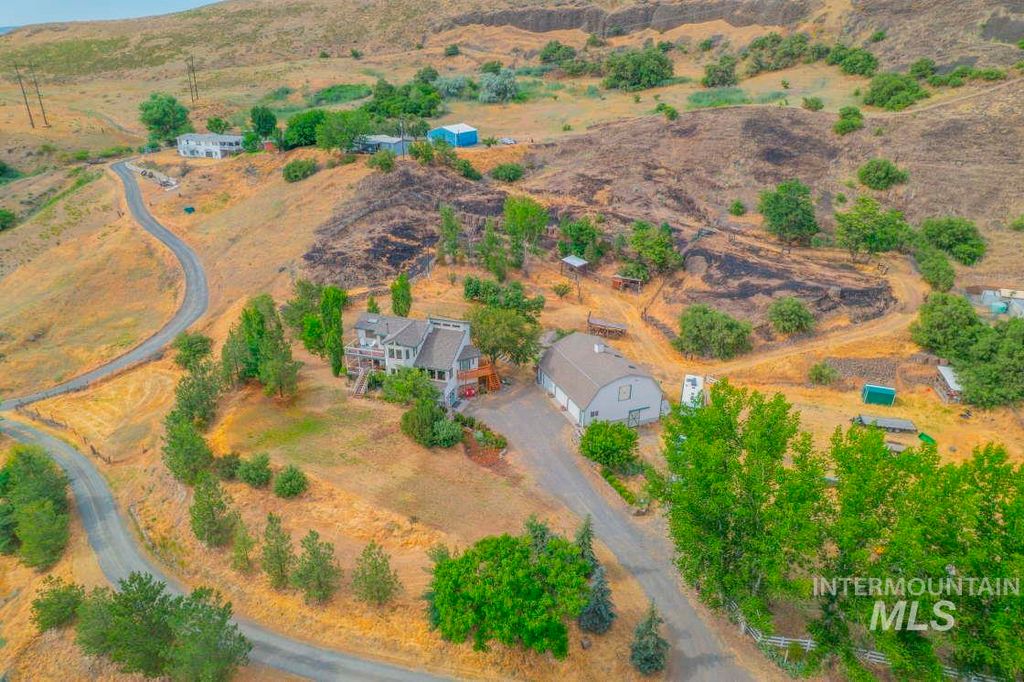 Photo of 965 Horse Lane, Lewiston, ID 83501 (MLS # 98951152)