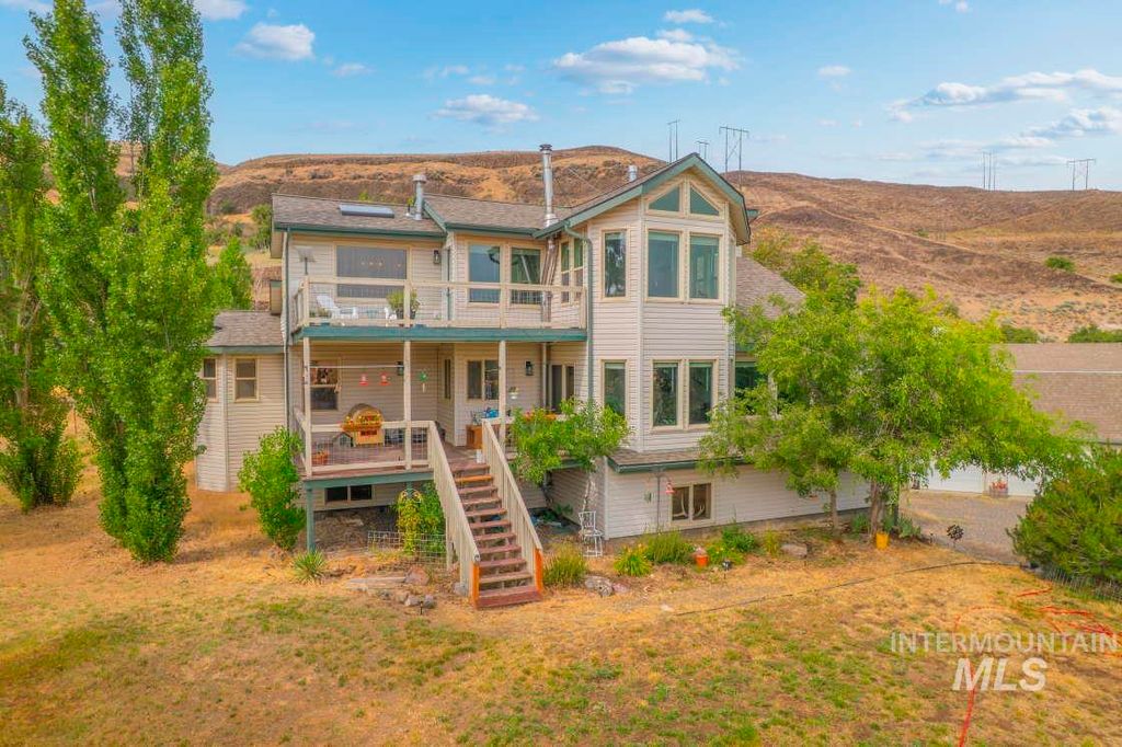 Photo of 965 Horse Lane, Lewiston, ID 83501 (MLS # 98951152)