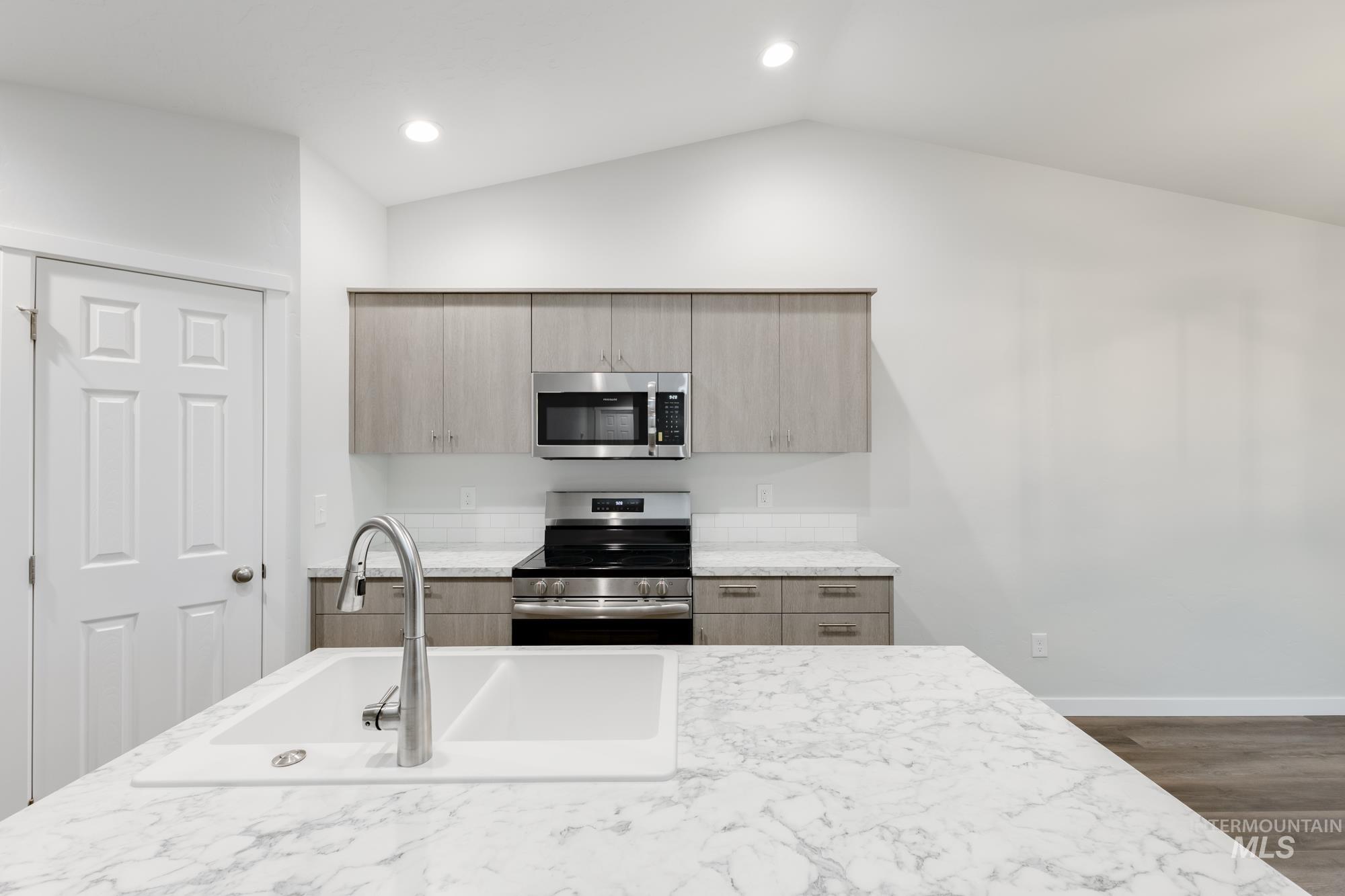 3096 N Arroyo Vista Way