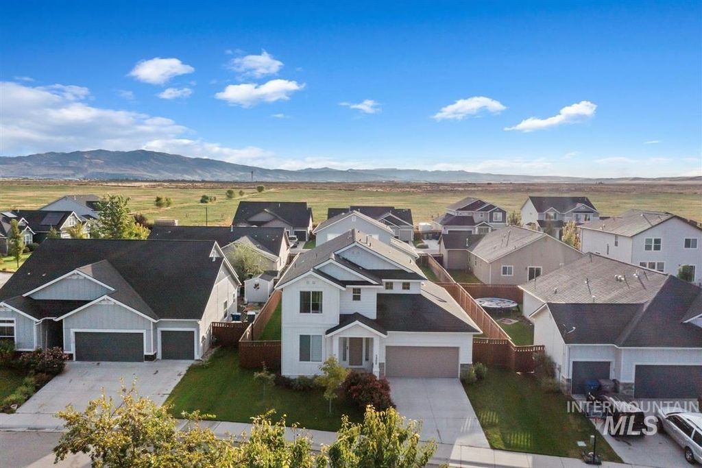 Photo of 5900 S Sturgeon Way, Boise, ID 83709 (MLS # 98963470)