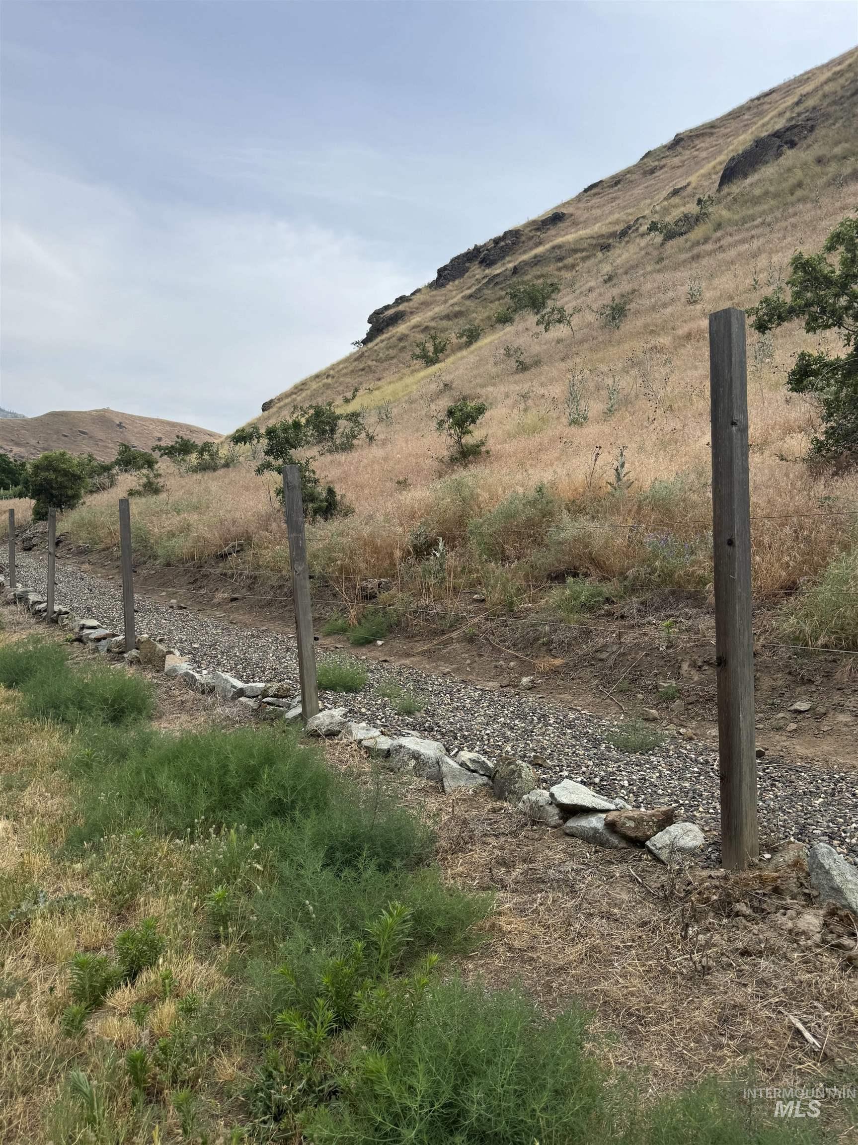 View of yard with a mountain view