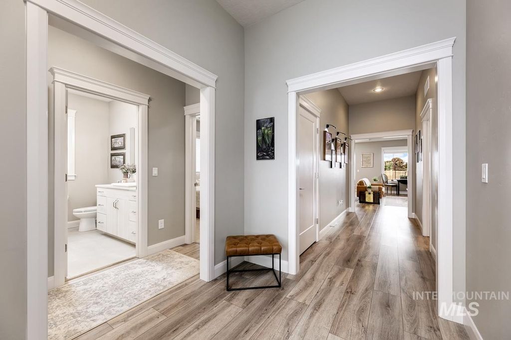 Photo of 2406 W Herron Ridge Drive, Nampa, ID 83686 (MLS # 98976111)