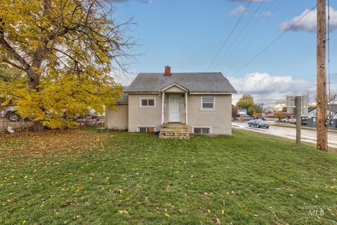 Photo of 1602 2nd Ave S, Payette, ID 83661 (MLS # 98966805)
