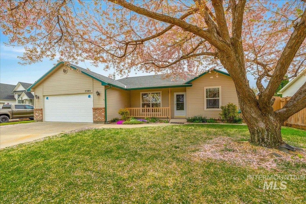 Photo of 7395 Bridgeport Dr, Nampa, ID 83687 (MLS # 98980569)