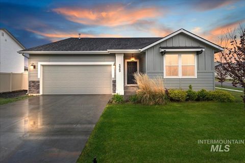 Photo of 3949 E Jamestown Dr, Nampa, ID 83686 (MLS # 98982842)