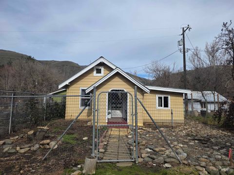 Photo of 210 Pine Ave, Kooskia, ID 83539 (MLS # 98977389)