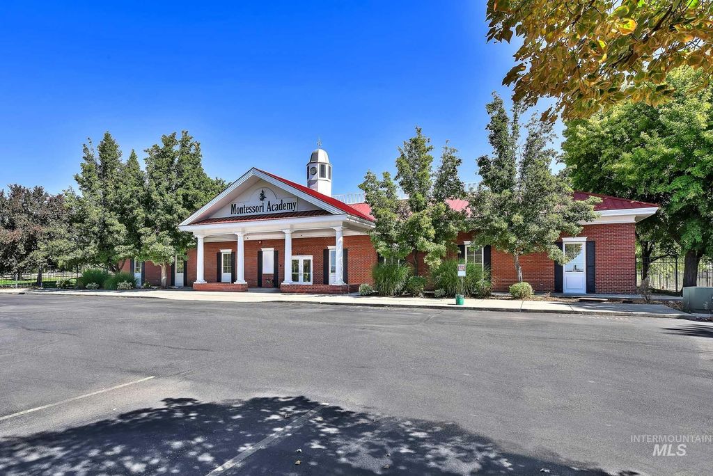 Photo of 1400 N Park Lane, Eagle, ID 83616 (MLS # 98963525)