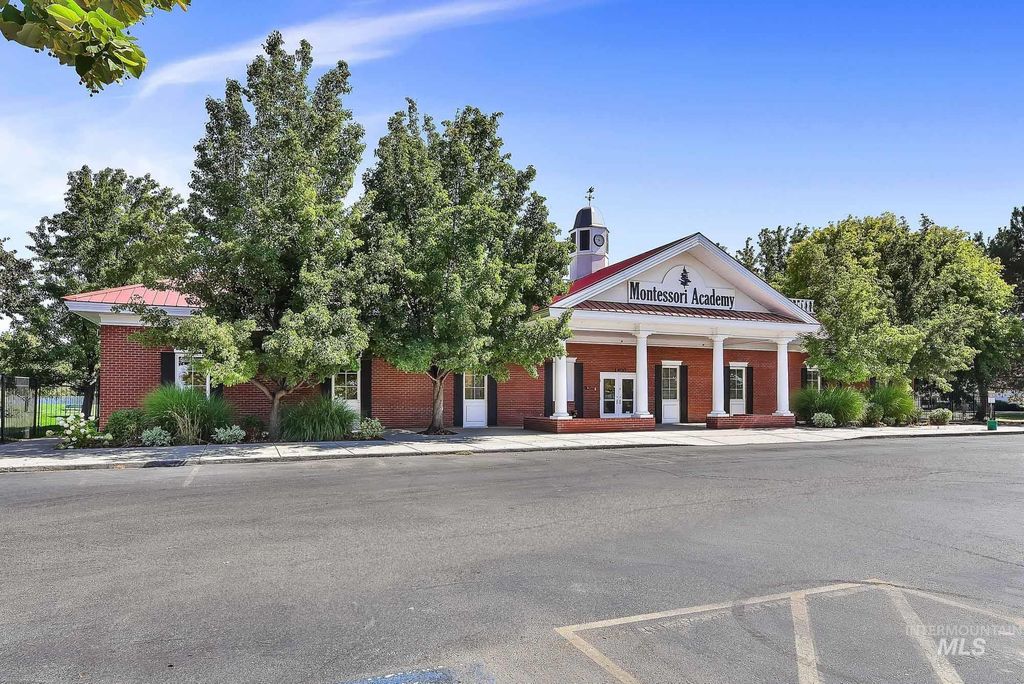 Photo of 1400 N Park Lane, Eagle, ID 83616 (MLS # 98963525)