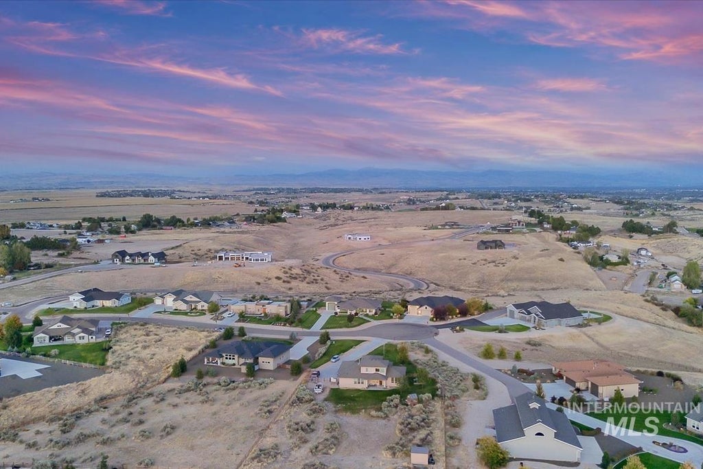 Photo of 24398 Tombstone Ridge Ct, Middleton, ID 83644 (MLS # 99001189)