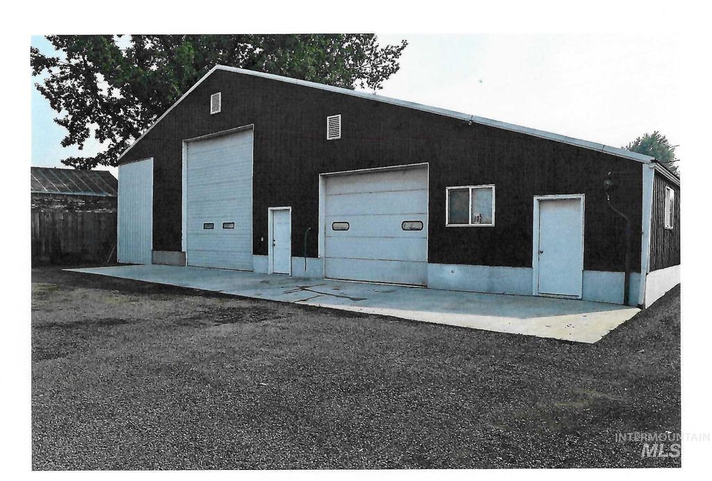 Photo of 815 Cunningham Street, Grangeville, ID 83530 (MLS # 98960700)