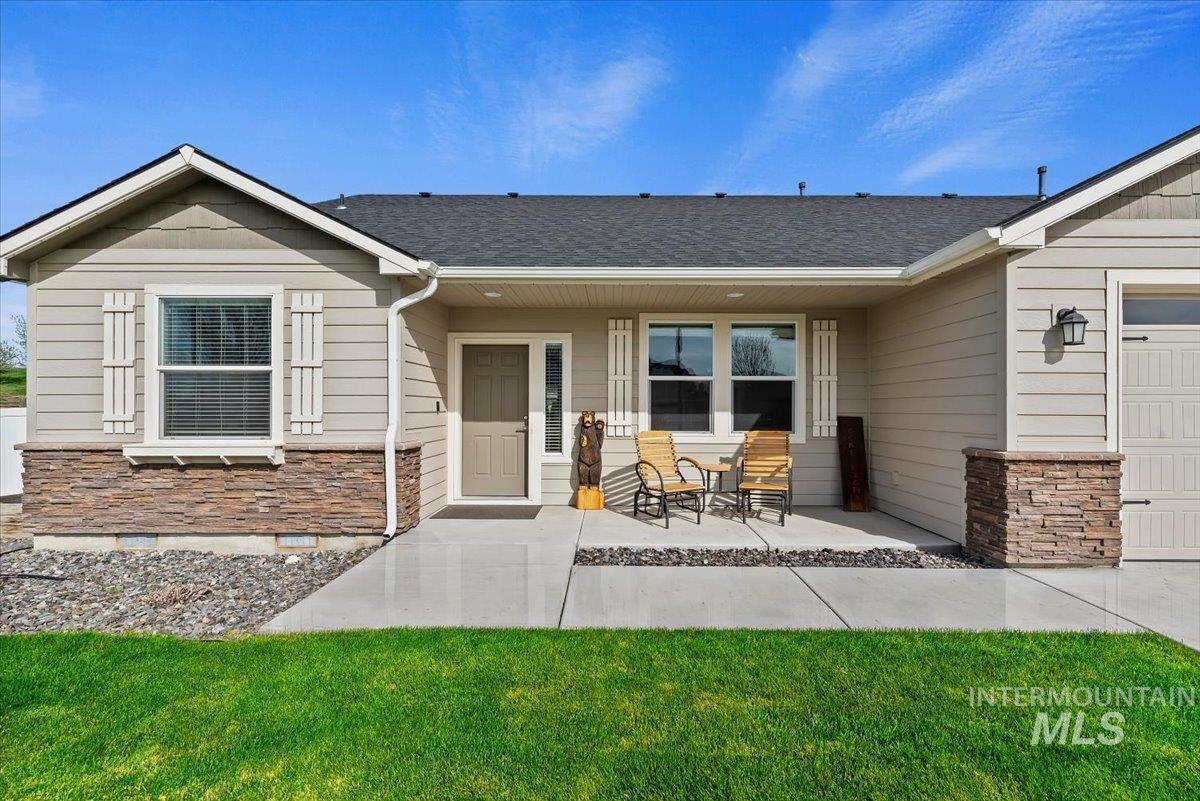 482 Fox Lantern Court