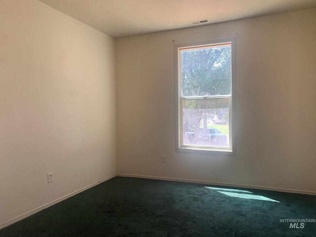 Photo of 414 N Birch St, Shoshone, ID 83352 (MLS # 98954828)