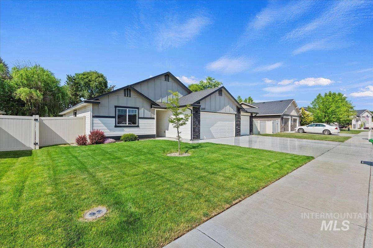 1207 Cottonwood Dr.