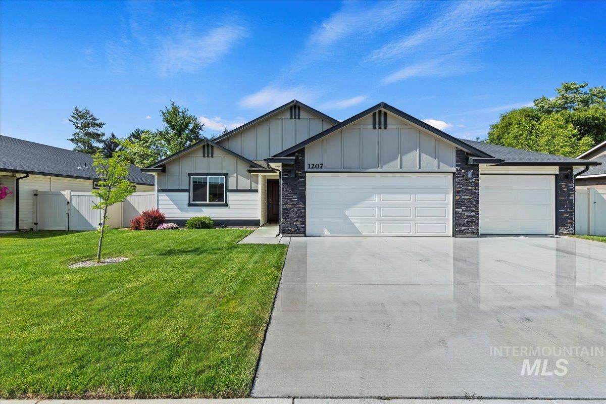 1207 Cottonwood Dr.