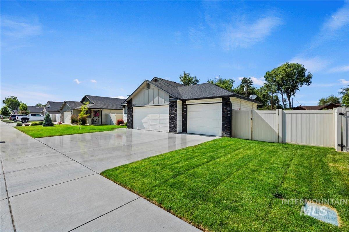 1207 Cottonwood Dr.