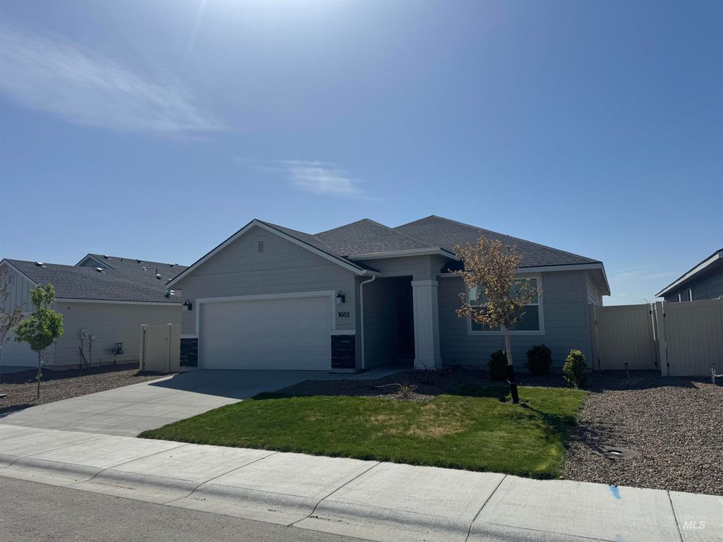 Photo of 1683 SW Pegasus Peak Ave, Mountain Home, ID 83647 (MLS # 98983392)