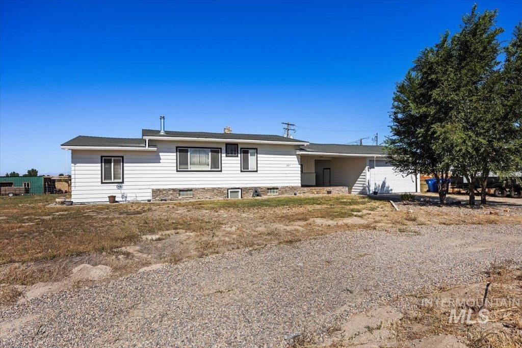 Photo of 2815 Center, Payette, ID 83661 (MLS # 98963324)