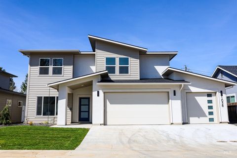 1038 E Fleetwood Ct Boise ID 83706