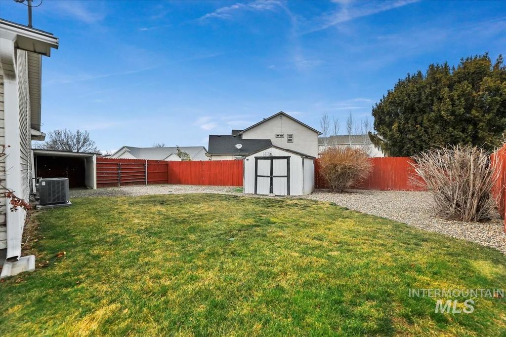 Photo of 3413 Saraset Cir, Caldwell, ID 83605 (MLS # 98973051)