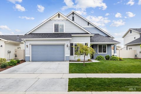 Photo of 4888 N Predo Ave, Meridian, ID 83646 (MLS # 98988501)