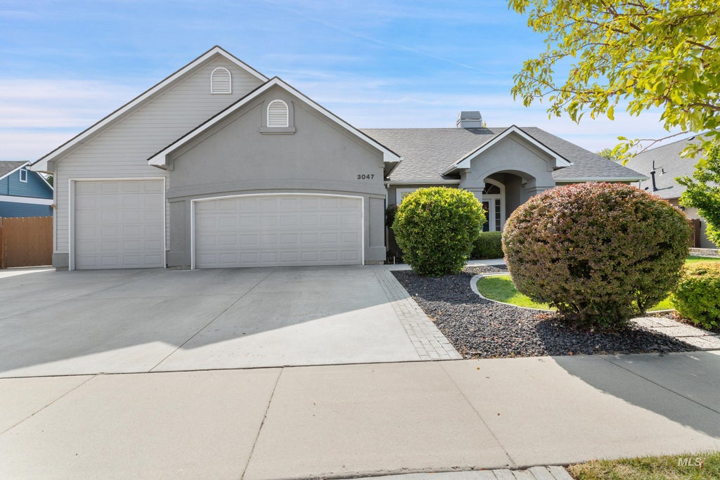 Photo of 3047 S Tagish Way, Meridian, ID 83642 (MLS # 99000408)