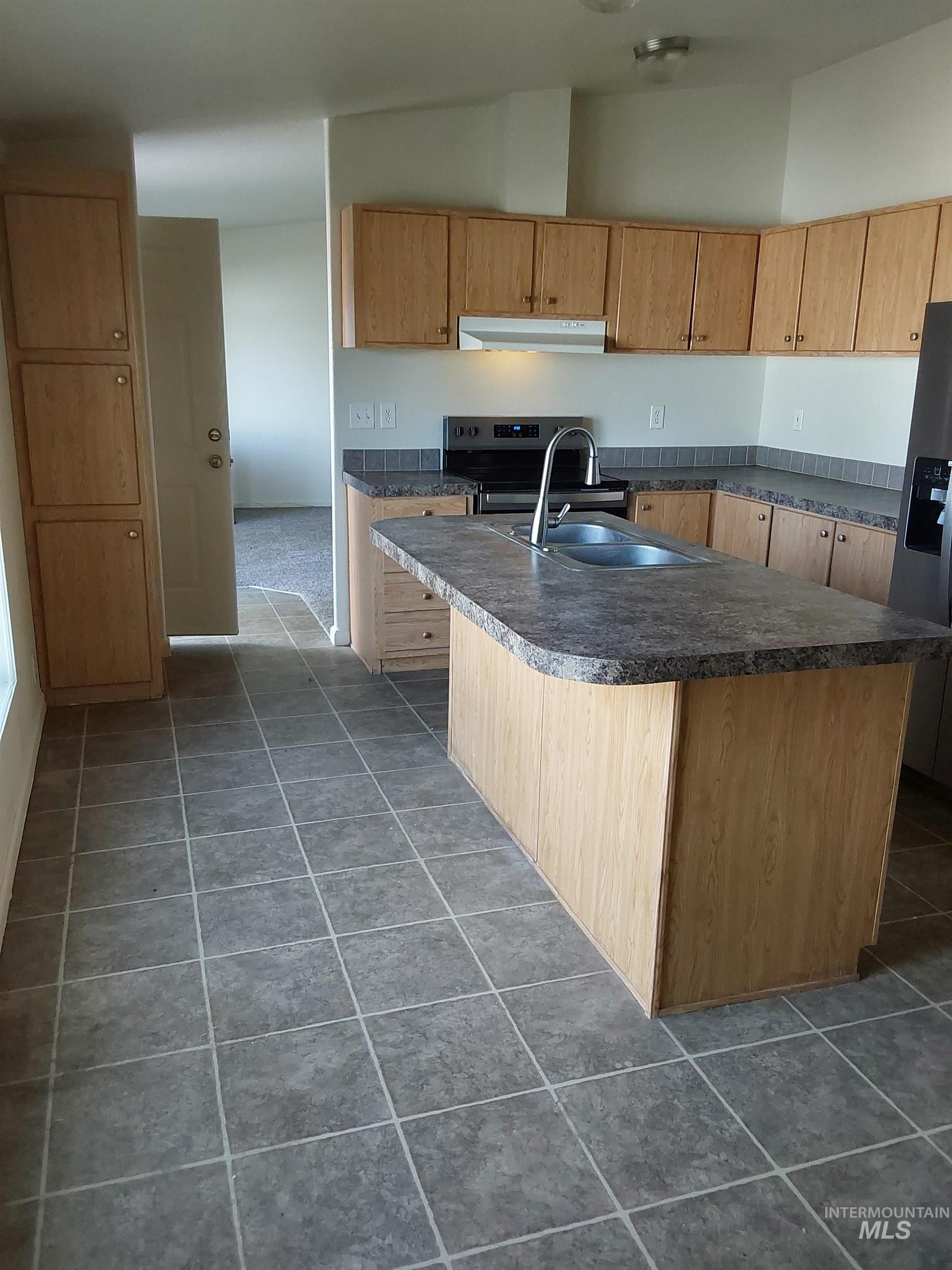 13735 SW Eisenhower Cir