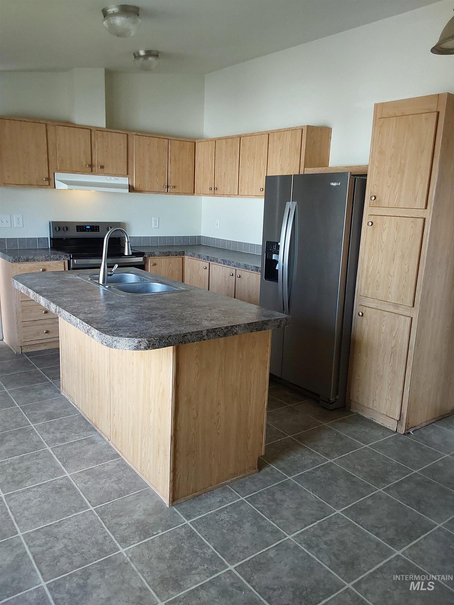 13735 SW Eisenhower Cir