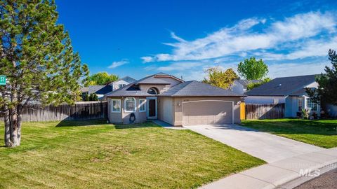 Photo of 14288 Blue Ridge St, Caldwell, ID 83607 (MLS # 98983180)