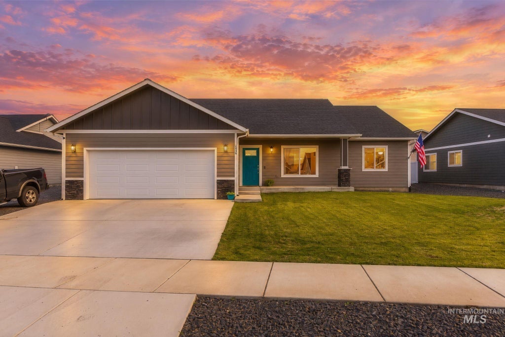 Photo of 1438 Horizon Court, Lewiston, ID 83501 (MLS # 99002736)