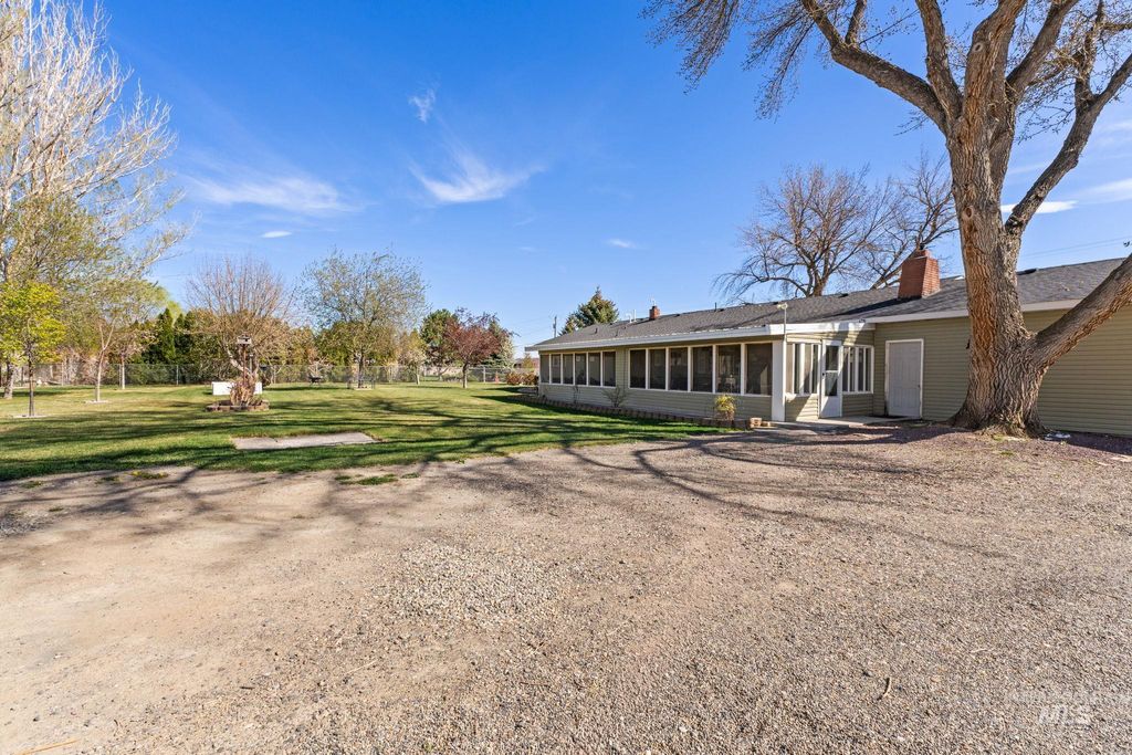 Photo of 1078 Filer Ave. W Ave, Twin Falls, ID 83301 (MLS # 98979812)