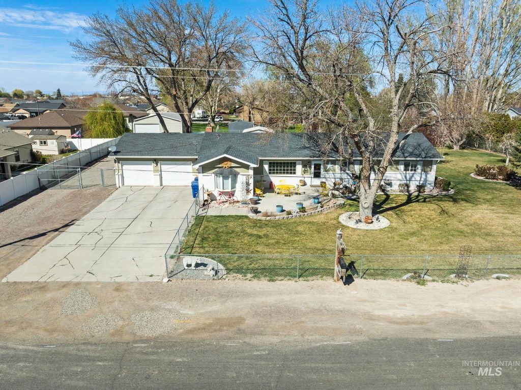 Photo of 1078 Filer Ave. W Ave, Twin Falls, ID 83301 (MLS # 98979812)