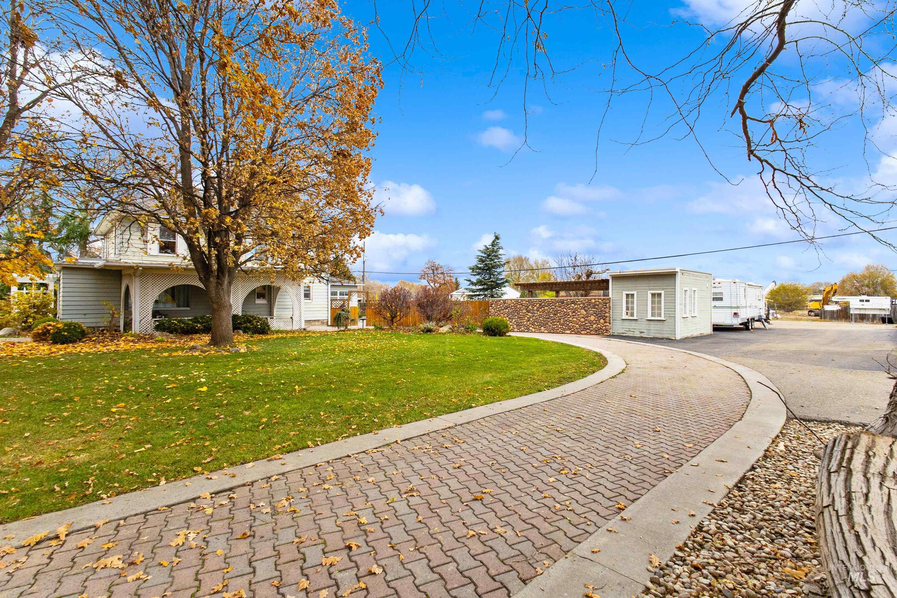 Driveway access to back lot
