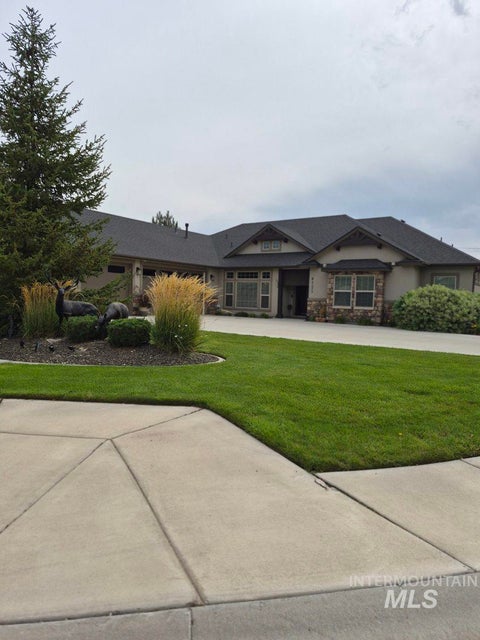 Photo of 4721 Middlesboro Way, Caldwell, ID 83607 (MLS # 98997708)