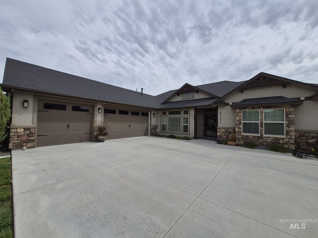 Photo of 4721 Middlesboro Way, Caldwell, ID 83607 (MLS # 98997708)