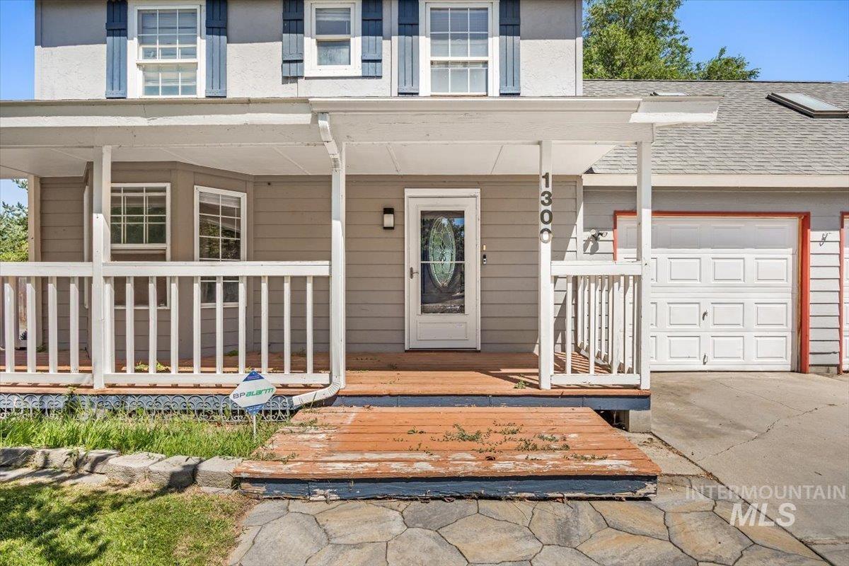 1300 Lake Lowell Ave.