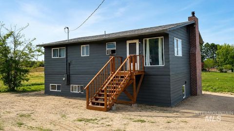 Photo of 10590 Duck Lane, Nampa, ID 83686 (MLS # 98986619)