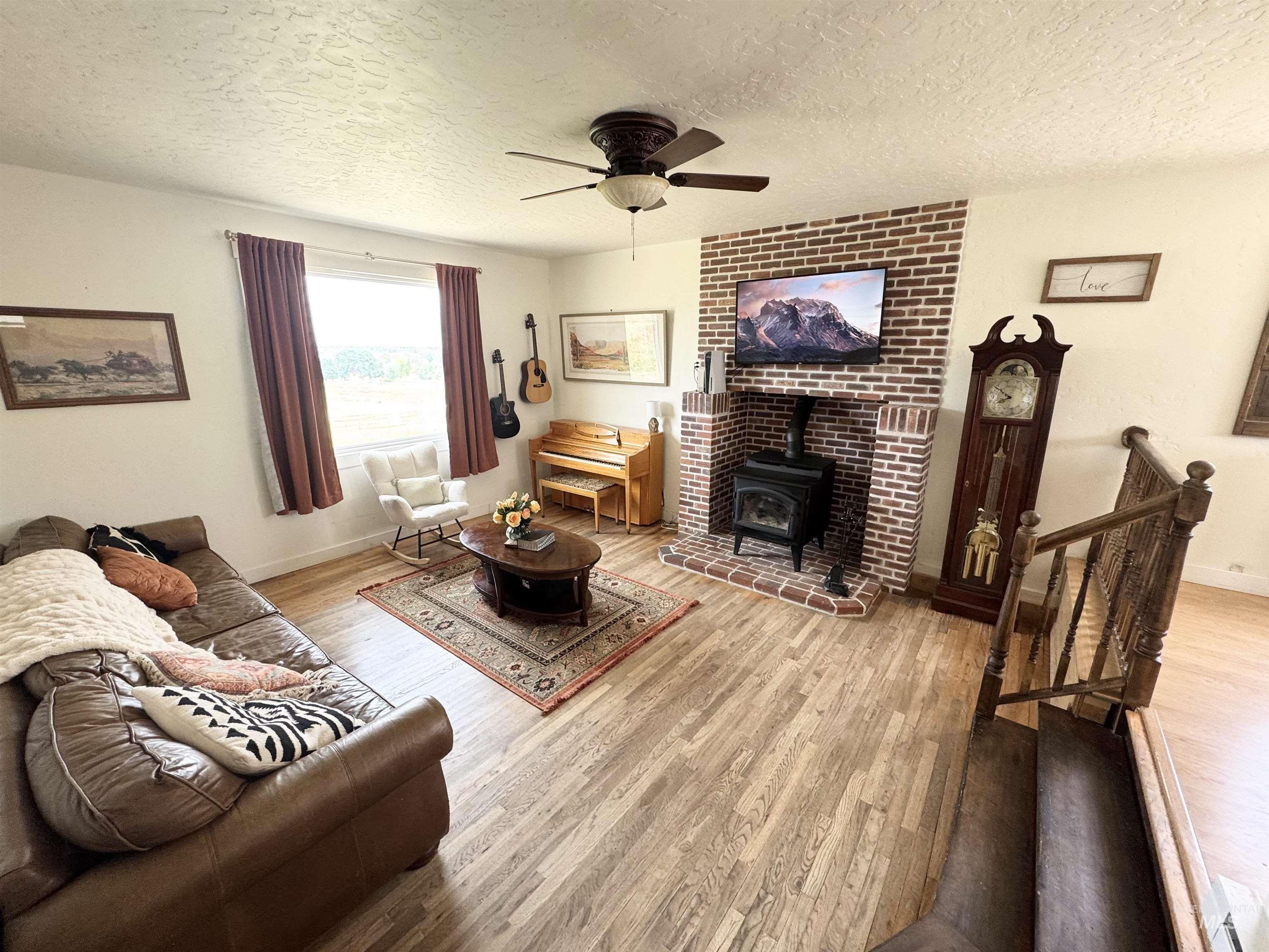 10590 Duck Lane