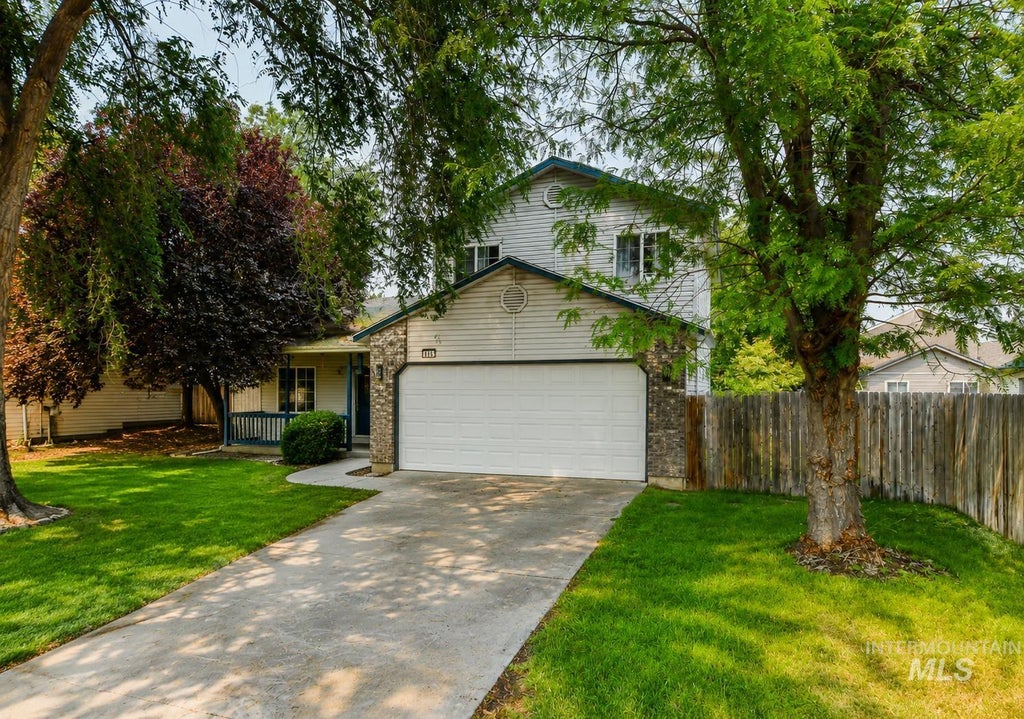 Photo of 805 Bison Way, Caldwell, ID 83607 (MLS # 98995829)