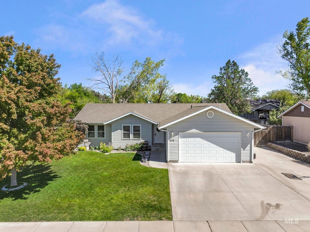 Photo of 208 Diamond Dr, Kimberly, ID 83341 (MLS # 98986809)