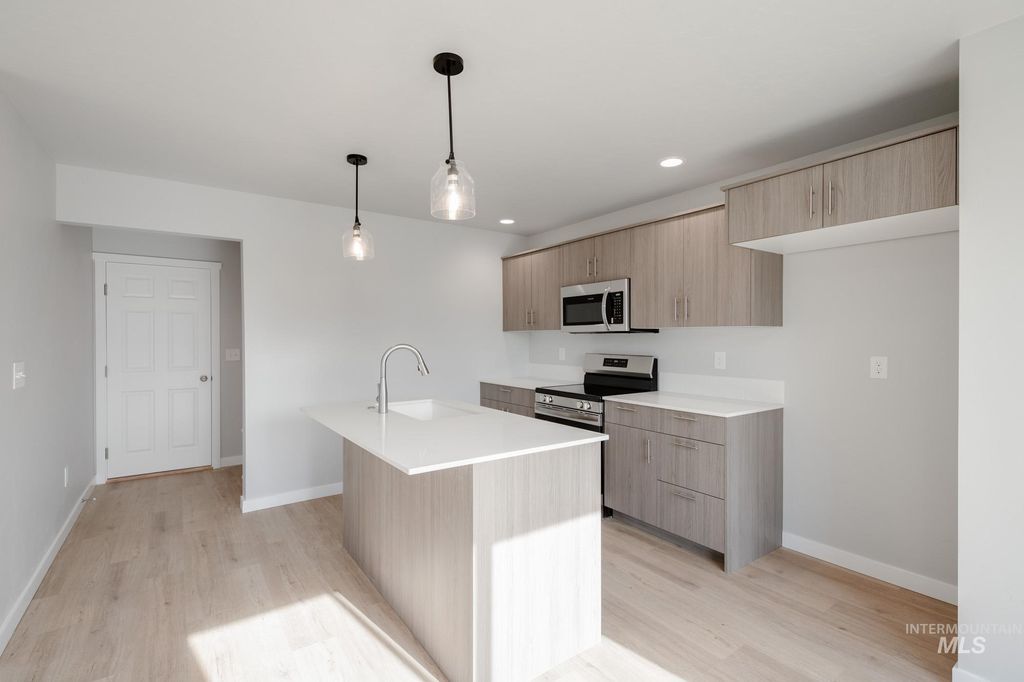 Photo of 221 Moose St, Horseshoe Bend, ID 83629 (MLS # 98967475)