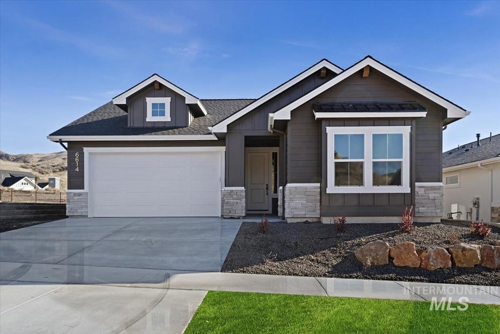 Photo of 6352 W Sollas Ct, Eagle, ID 83616 (MLS # 99005180)