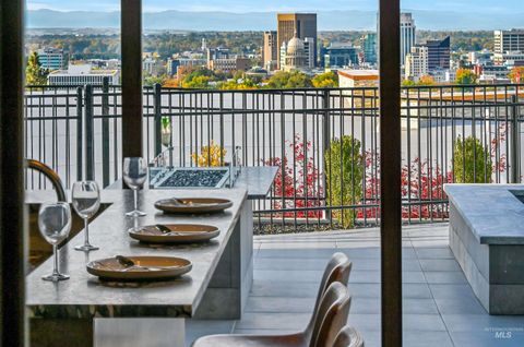 Photo of 146 W Skylark Drive, Boise, ID 83702 (MLS # 98944049)