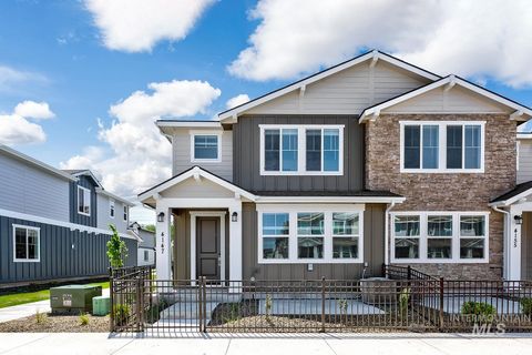 Photo of 4147 W Perspective St, Eagle, ID 83616 (MLS # 98974037)