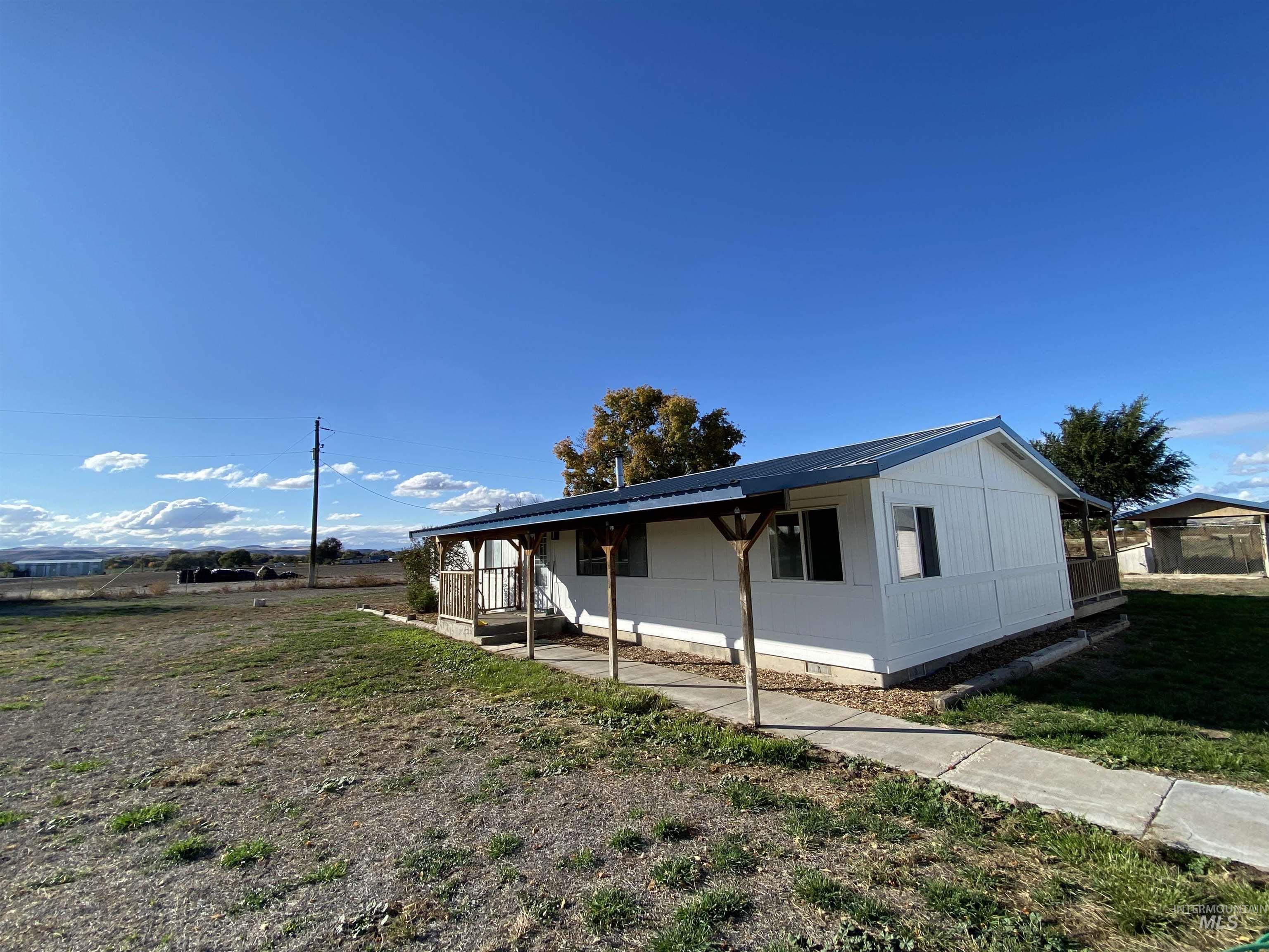 1390 Airport Road