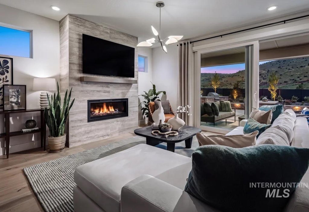 Photo of 5736 W Silverberry Dr, Eagle, ID 83616 (MLS # 99000471)